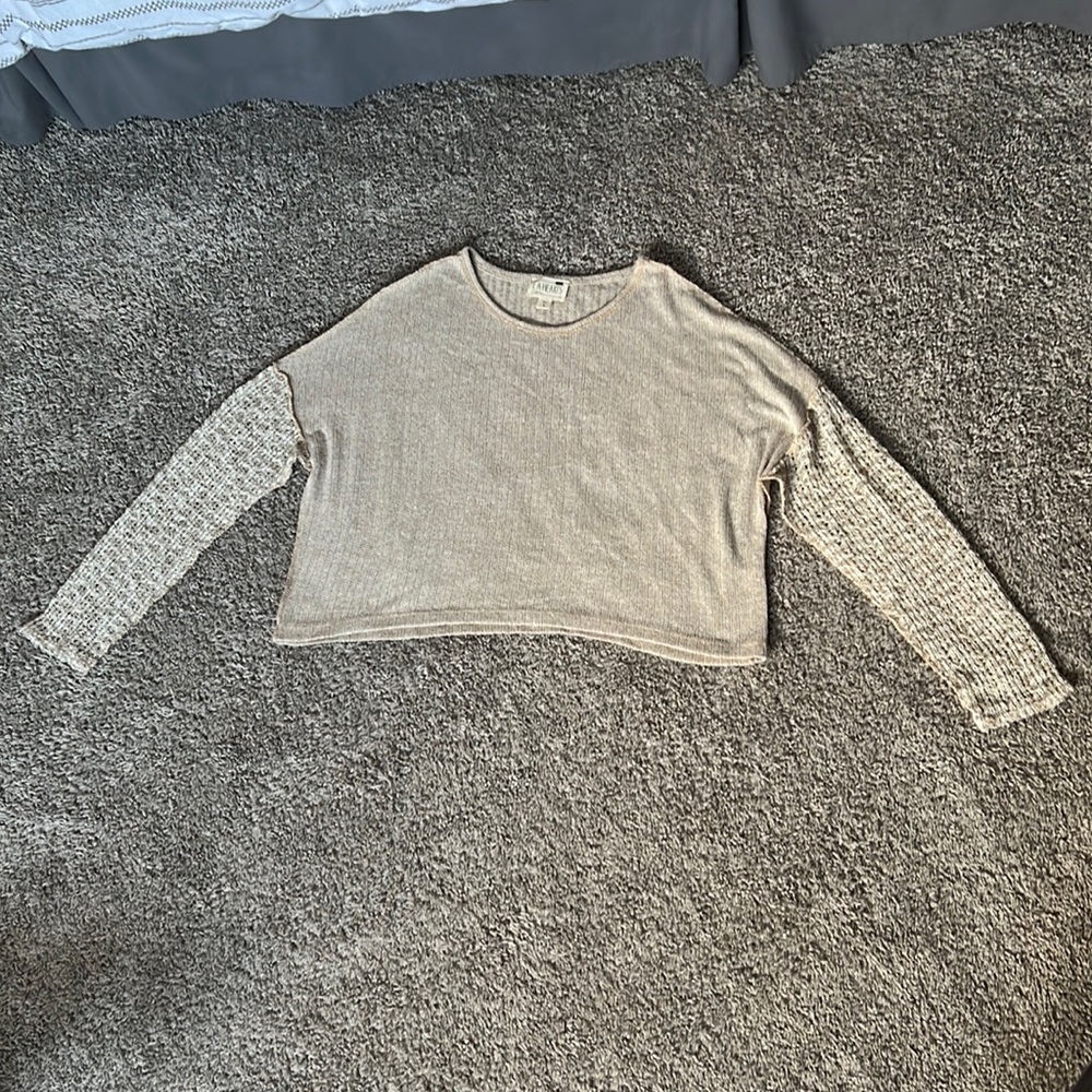 L.A. Hearts Cropped Knit Top